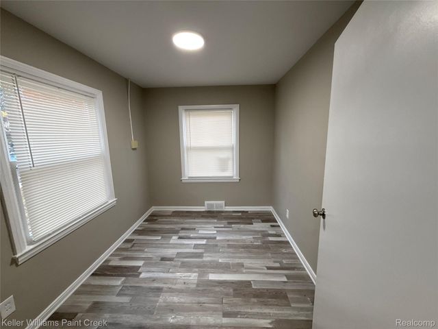 1114 1st Street, Wyandotte, MI 48192