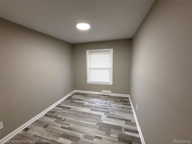 1114 1st Street, Wyandotte, MI 48192