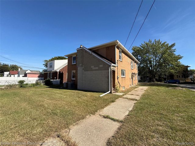 1114 1st Street, Wyandotte, MI 48192