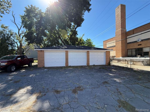 1114 1st Street, Wyandotte, MI 48192