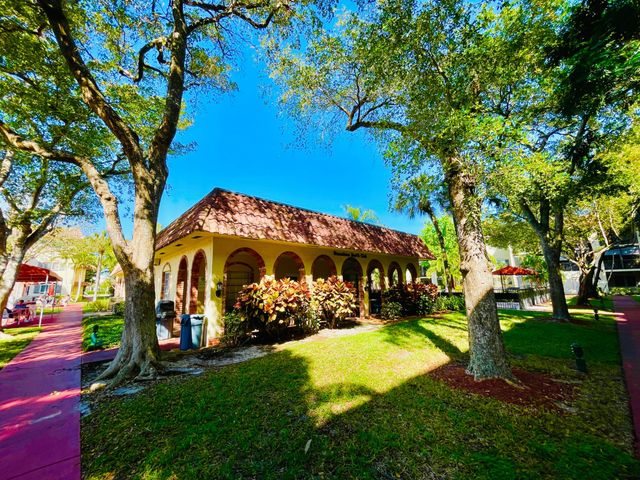 257 S Cypress Road 443, Pompano Beach, FL 33060