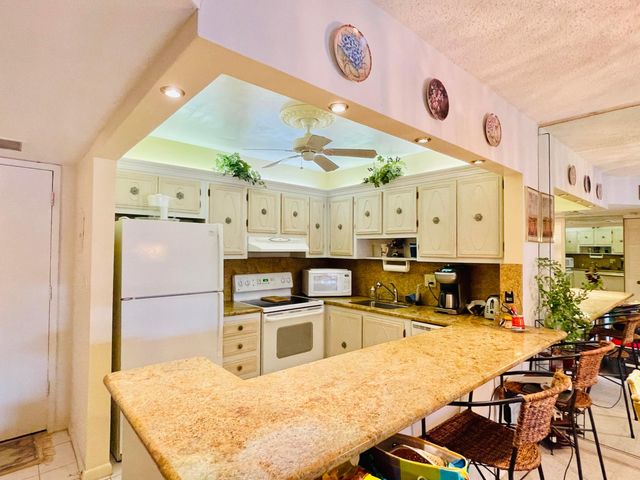 257 S Cypress Road 443, Pompano Beach, FL 33060