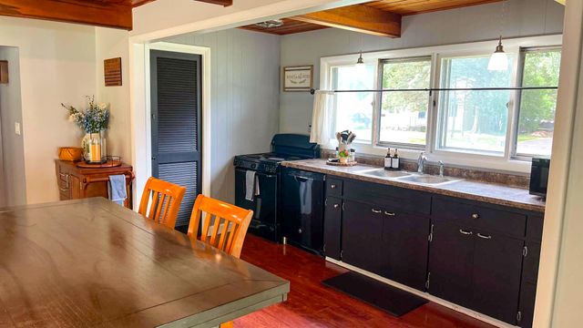 1154 Sunset Lane, Muskegon, MI 49444