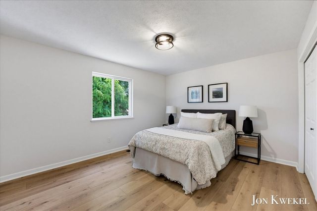 3547 Breton Valley, Grand Rapids, MI 49512