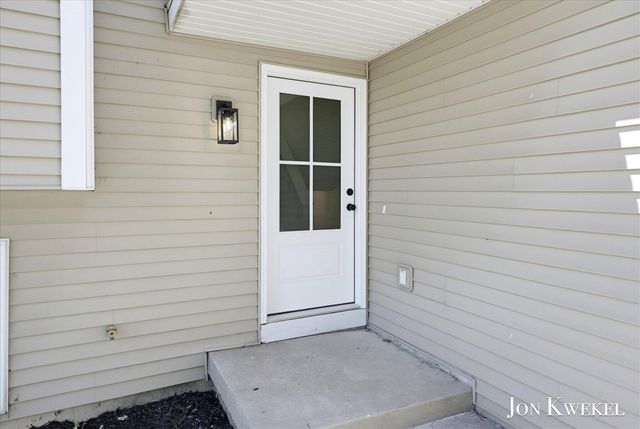 3547 Breton Valley, Grand Rapids, MI 49512