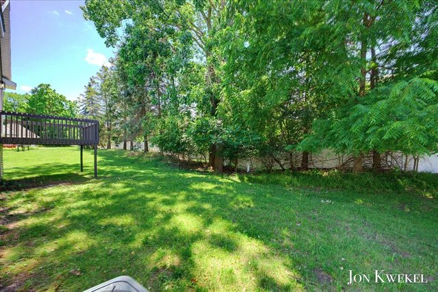 3547 Breton Valley, Grand Rapids, MI 49512