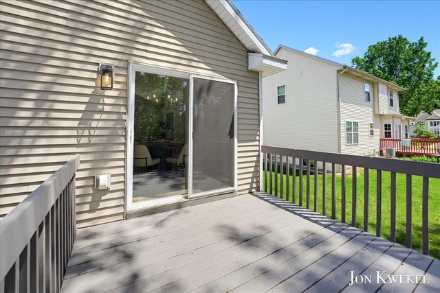 3547 Breton Valley, Grand Rapids, MI 49512