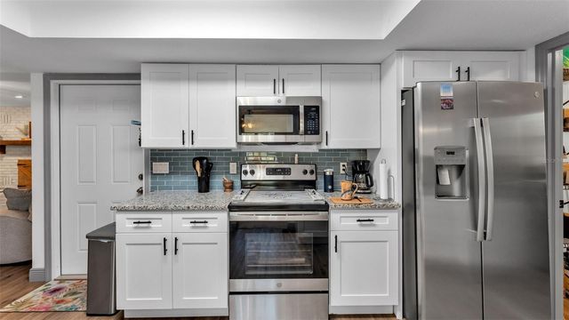 1005 SWILLEY ROAD, Plant City, FL 33567