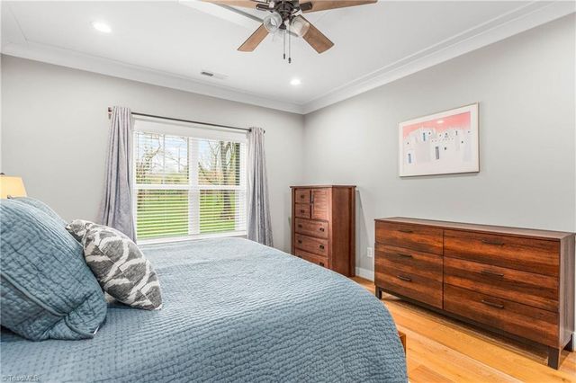 1012 Cross Gate Road, Winston-salem, NC 27106