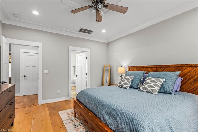 1012 Cross Gate Road, Winston-salem, NC 27106