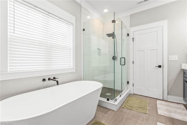 1012 Cross Gate Road, Winston-salem, NC 27106