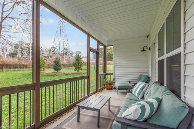 1012 Cross Gate Road, Winston-salem, NC 27106