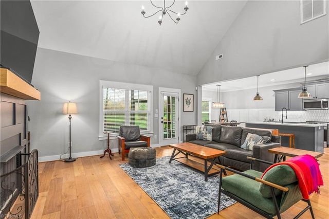 1012 Cross Gate Road, Winston-salem, NC 27106