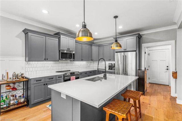 1012 Cross Gate Road, Winston-salem, NC 27106