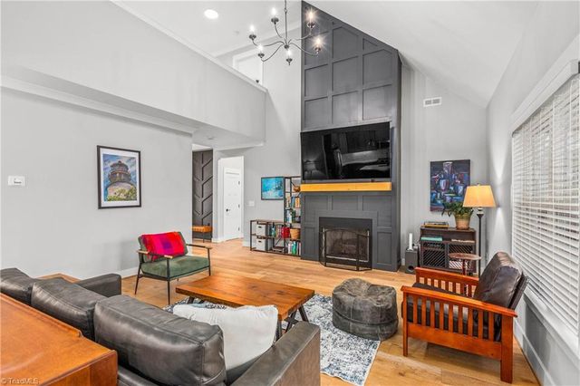 1012 Cross Gate Road, Winston-salem, NC 27106