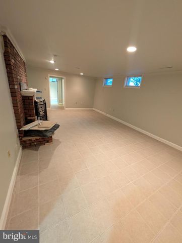 20 DALE CT, Wilmington, DE 19810