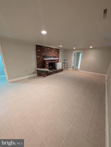 20 DALE CT, Wilmington, DE 19810