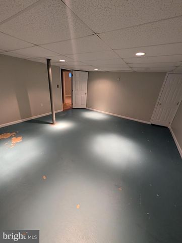 20 DALE CT, Wilmington, DE 19810