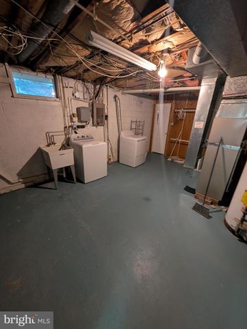 20 DALE CT, Wilmington, DE 19810