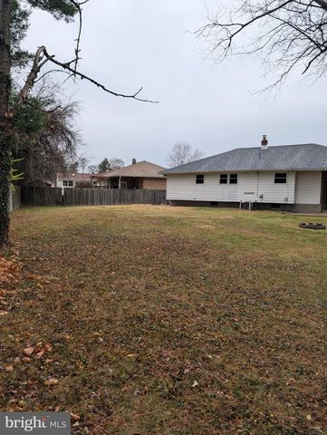 20 DALE CT, Wilmington, DE 19810