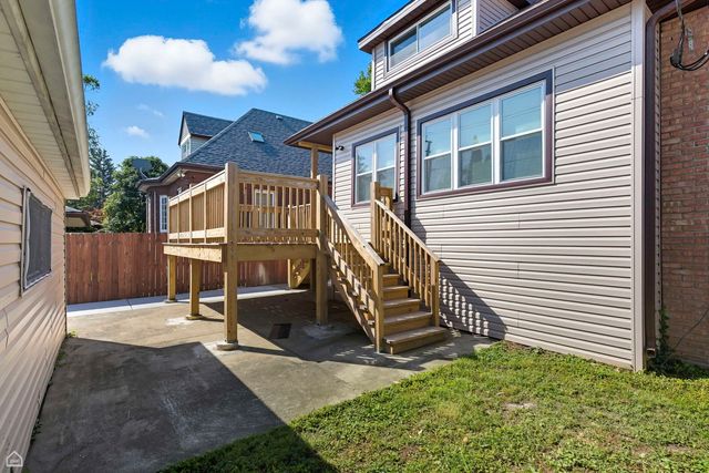 9845 S Hoyne Avenue, Chicago, IL 60643