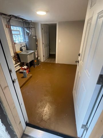 9845 S Hoyne Avenue, Chicago, IL 60643