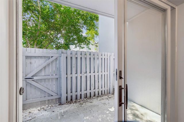 2509 CROWDER LANE 13, Tampa, FL 33629