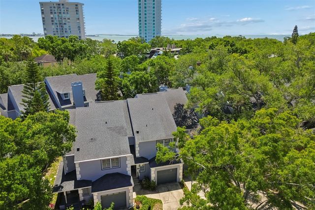 2509 CROWDER LANE 13, Tampa, FL 33629