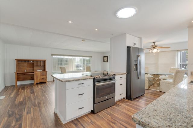 712 BLACKBURN BOULEVARD, North Port, FL 34287