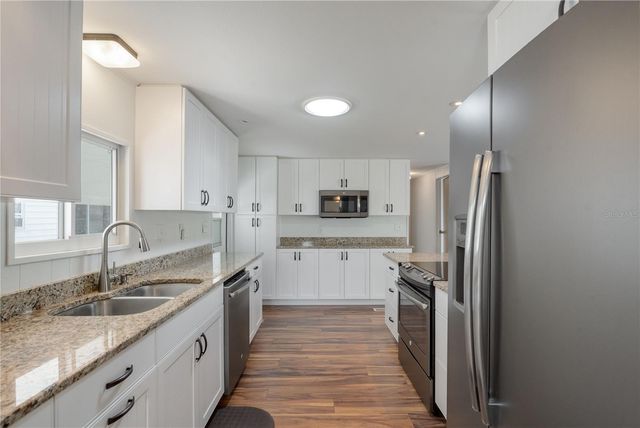 712 BLACKBURN BOULEVARD, North Port, FL 34287