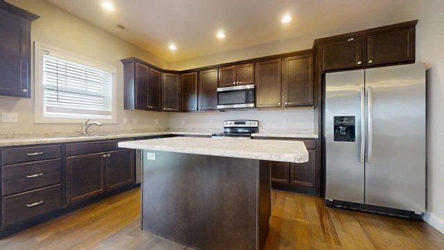 1320 Myrtle Beach Avenue, Champaign, IL 61822