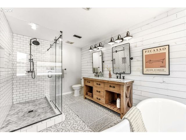 530 Sw 167TH Ave, Beaverton, OR 97006
