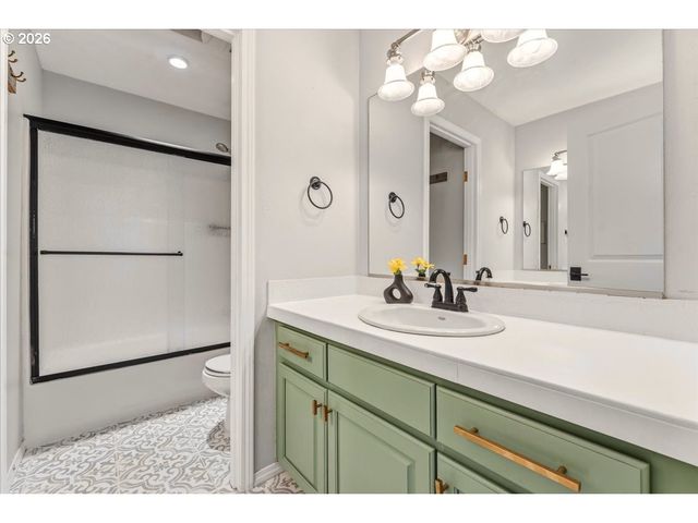 530 Sw 167TH Ave, Beaverton, OR 97006