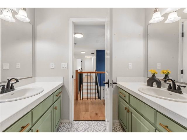 530 Sw 167TH Ave, Beaverton, OR 97006