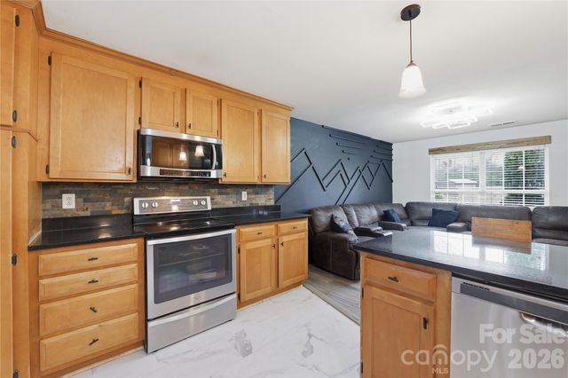 816 Sharon Drive, Waxhaw, NC 28173