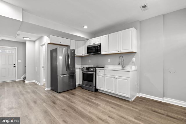 853 W FAYETTE ST, Baltimore, MD 21201