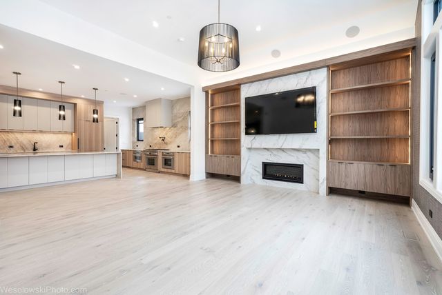 23388 N BIRCHWOOD Lane, Deerfield, IL 60015