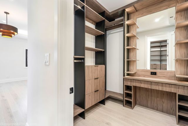 23388 N BIRCHWOOD Lane, Deerfield, IL 60015