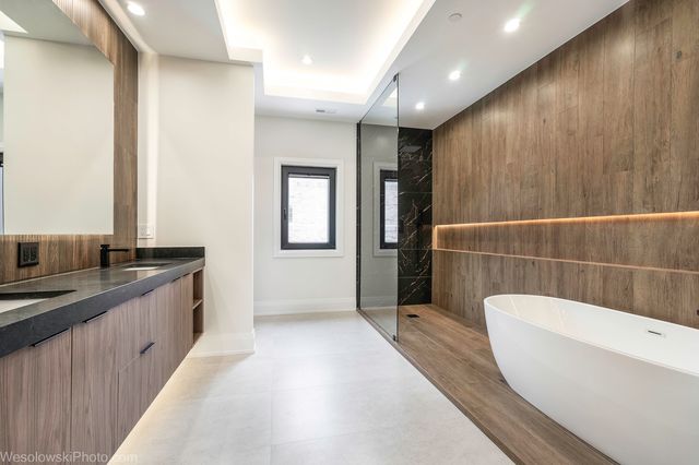 23388 N BIRCHWOOD Lane, Deerfield, IL 60015