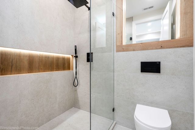 23388 N BIRCHWOOD Lane, Deerfield, IL 60015