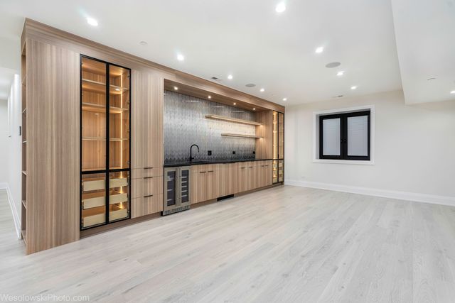 23388 N BIRCHWOOD Lane, Deerfield, IL 60015