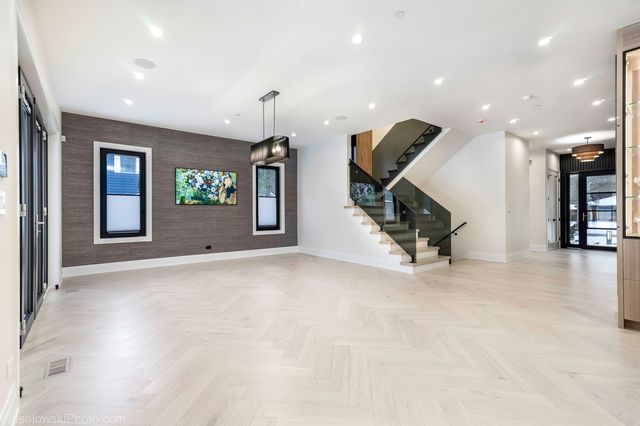 23388 N BIRCHWOOD Lane, Deerfield, IL 60015