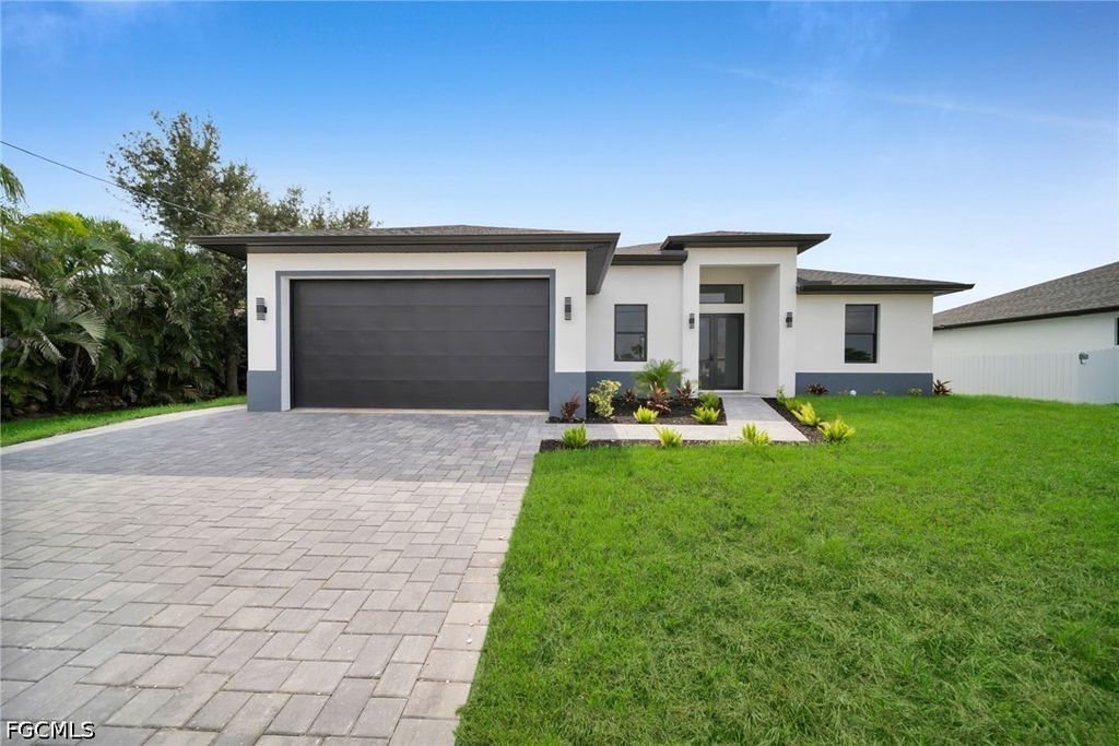 Image 1 of property listing at 2839 El Dorado BLVD N, Cape Coral, FL 33993