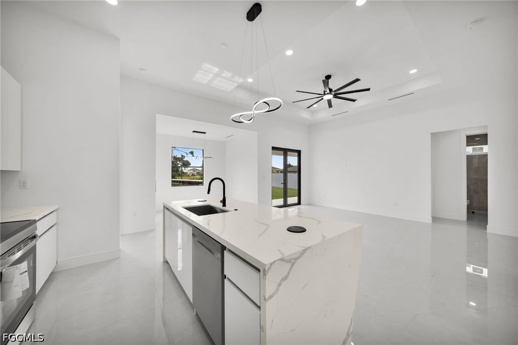 Image 12 of property listing at 2839 El Dorado BLVD N, Cape Coral, FL 33993