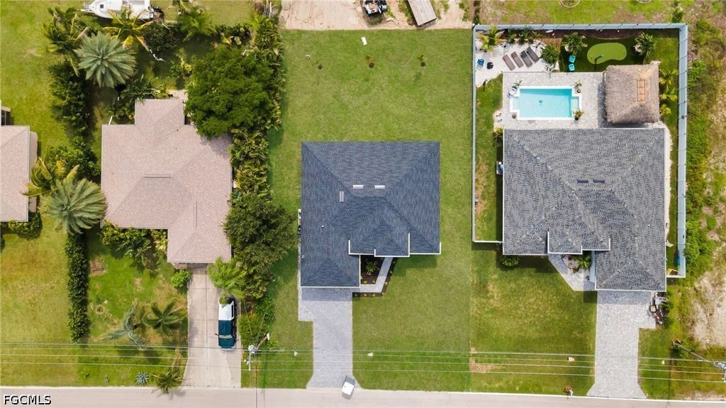 Image 33 of property listing at 2839 El Dorado BLVD N, Cape Coral, FL 33993