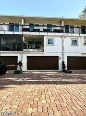 995 9th AVE S 4, Naples, FL 34102