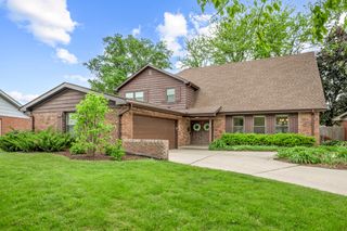 1605 Mayflower Drive, Dekalb, IL 60115