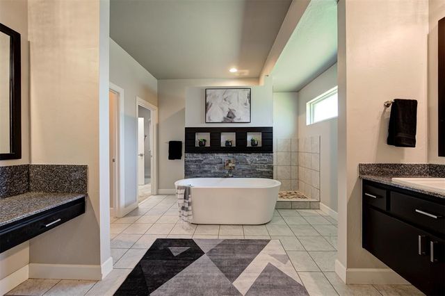 2433 NW 173rd Street, Edmond, OK 73012