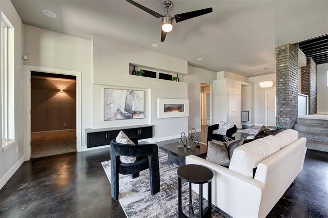 2433 NW 173rd Street, Edmond, OK 73012