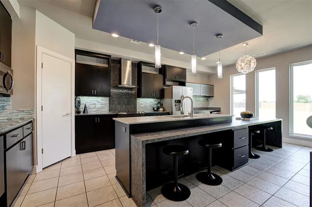 2433 NW 173rd Street, Edmond, OK 73012